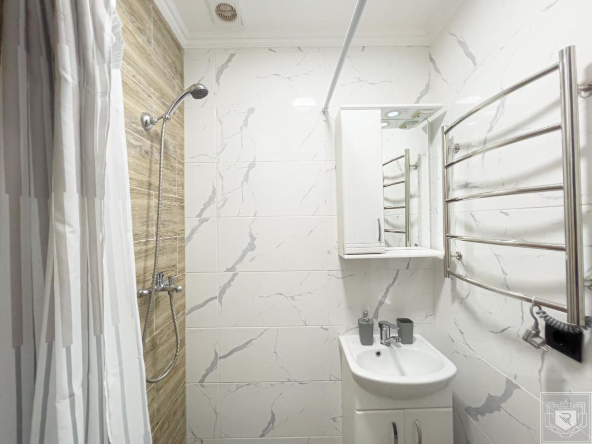 Renthouse Apartments Sleep&Go #1 Kisinyov Kültér fotó